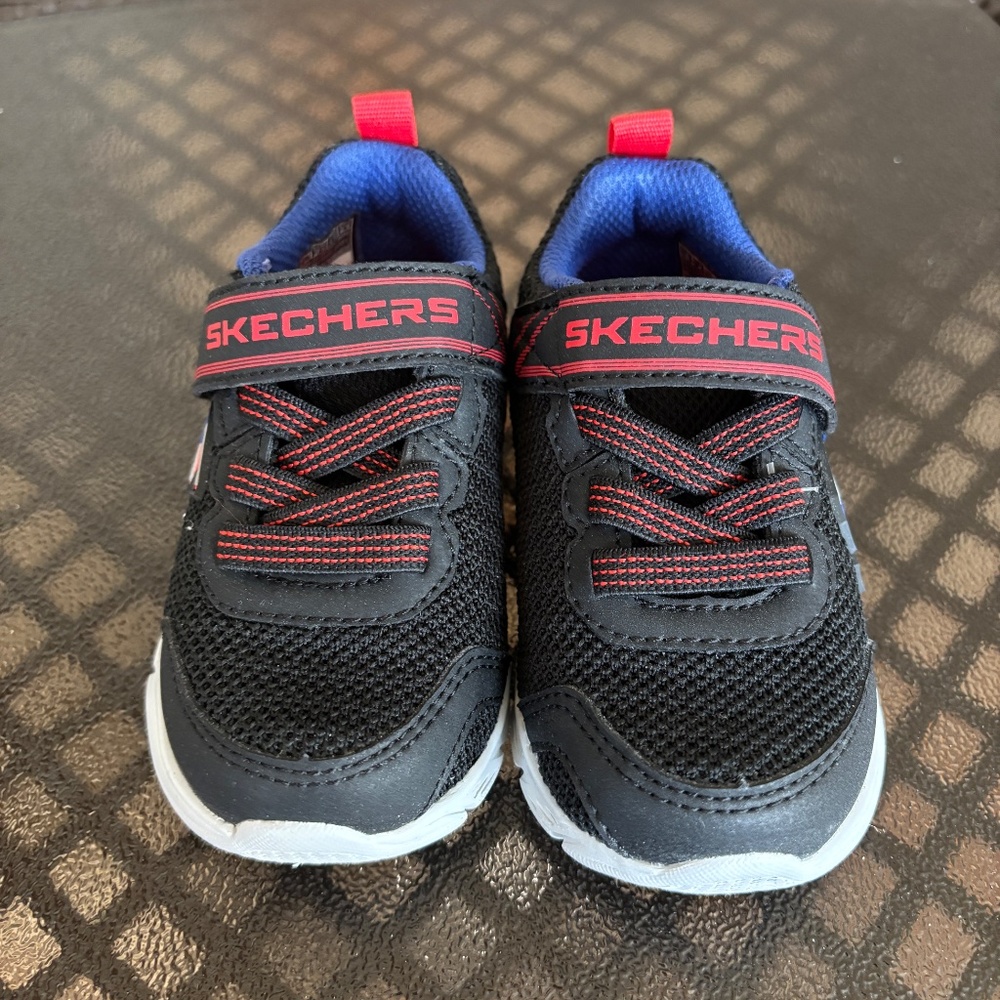 Skechers Boy's Flex Mini Trainer Slip On Sneakers Size 5
